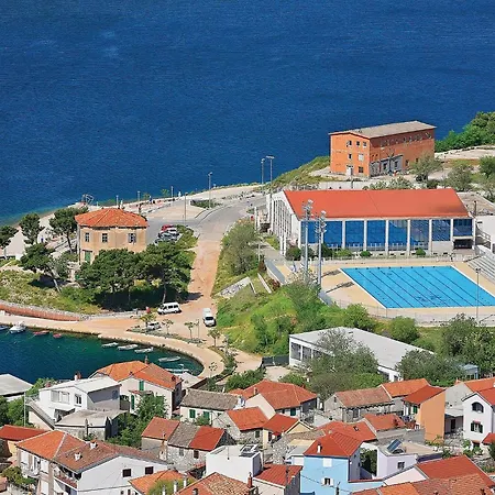 Ferienhaus Two-bedroom In Šibenik
