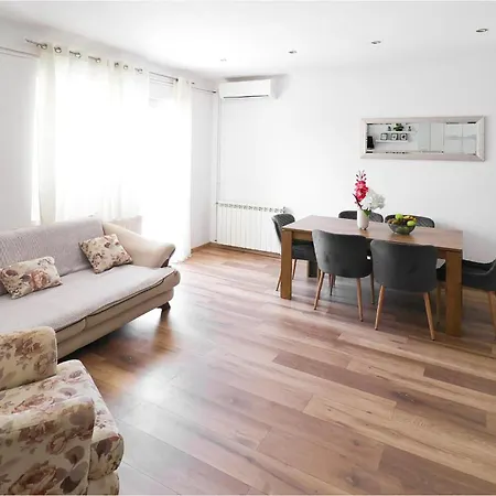 Casa de Férias Two-bedroom In *