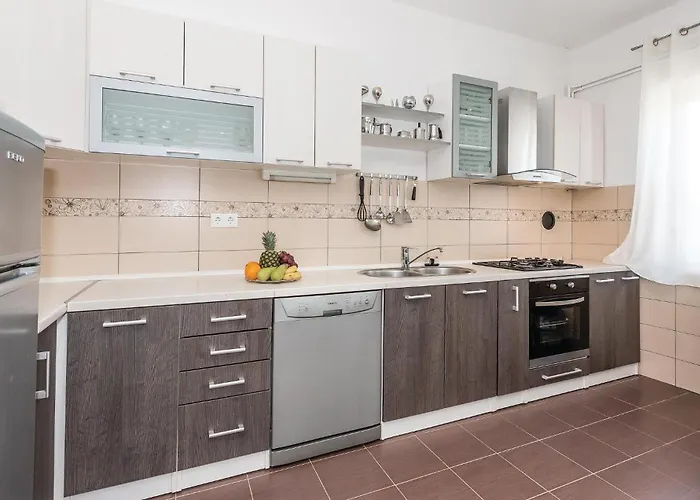 Two-bedroom In 希贝尼克