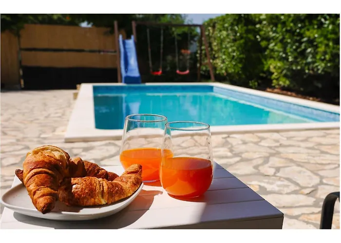 Two-bedroom In * 希贝尼克